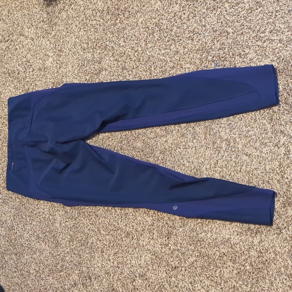 Lululemon Rain Repellent Tight - Picture 4 of 7